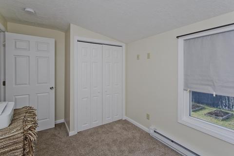 132 Pilgrim Rd, Springfield, MA 01118 photo 26