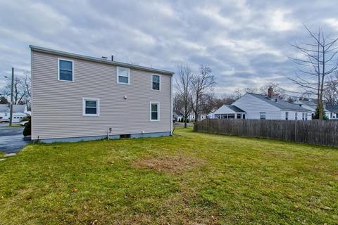 132 Pilgrim Rd, Springfield, MA 01118 photo 39