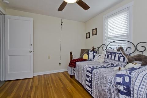 132 Pilgrim Rd, Springfield, MA 01118 photo 22