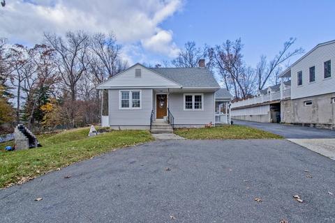 860 Plumtree Rd, Springfield, MA 01118 photo 17