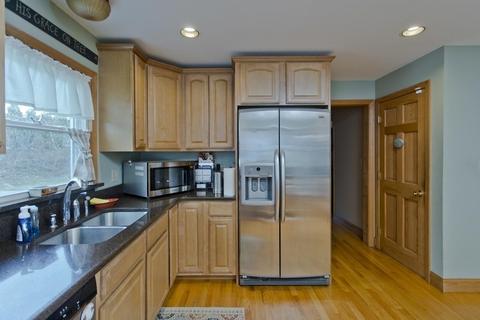 860 Plumtree Rd, Springfield, MA 01118 photo 16