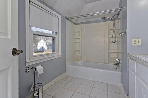 169 Abbott St, Springfield, MA 01118 photo 29