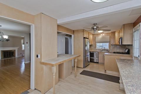 169 Abbott St, Springfield, MA 01118 photo 16