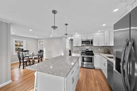 14 Curtis Rd, Canton, MA 02021 photo 6