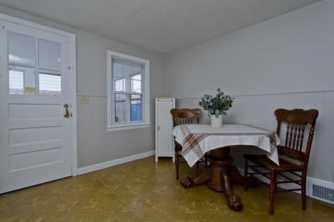 211 Nottingham St, Springfield, MA 01104 photo 6