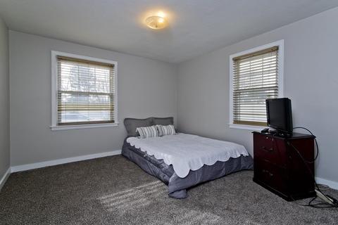 211 Nottingham St, Springfield, MA 01104 photo 11
