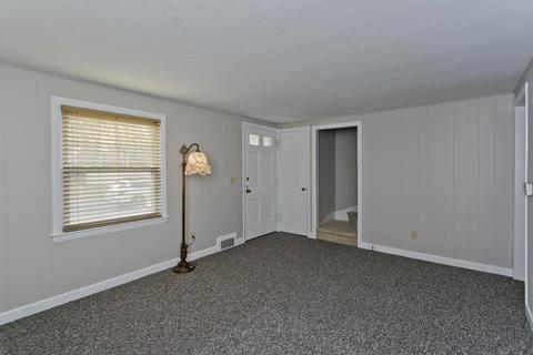 211 Nottingham St, Springfield, MA 01104 photo 10