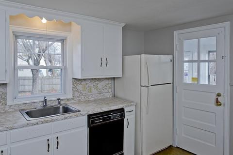 211 Nottingham St, Springfield, MA 01104 photo 5