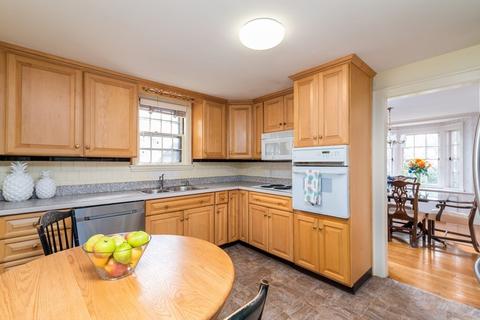 23 Appleton Ave, Beverly, MA 01915 photo 11
