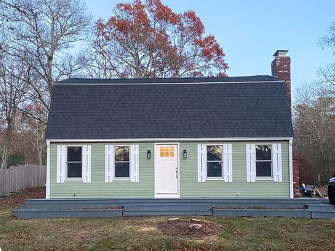 555 Cotuit Rd, Mashpee, MA 02649 photo 1