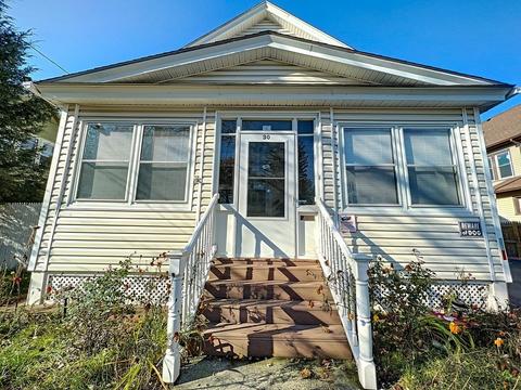 30 Eldridge St, Springfield, MA 01108 photo 2