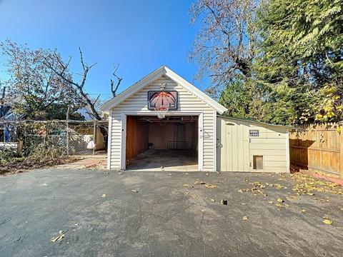 30 Eldridge St, Springfield, MA 01108 photo 6