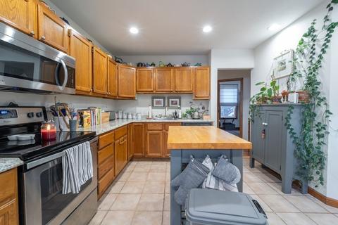 9 Circuit Ave E, Worcester, MA 01603 photo 4