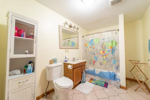 9 Circuit Ave E, Worcester, MA 01603 photo 24