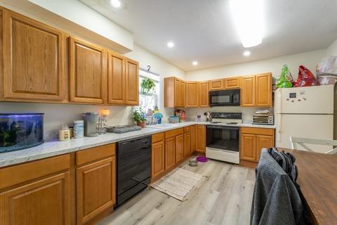 9 Circuit Ave E, Worcester, MA 01603 photo 25
