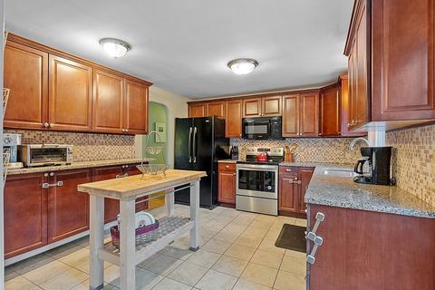 124 High St, Acton, MA 01720 photo 17