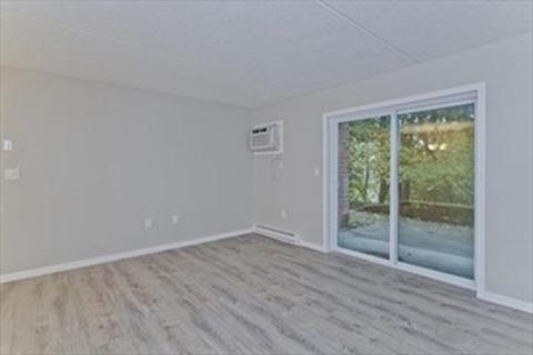 20 Maple Crest Cir #E, Holyoke, MA 01040 photo 7