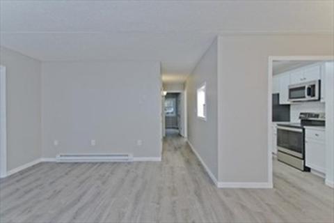 20 Maple Crest Cir #E, Holyoke, MA 01040 photo 6