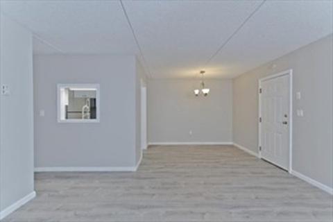 20 Maple Crest Cir #E, Holyoke, MA 01040 photo 5