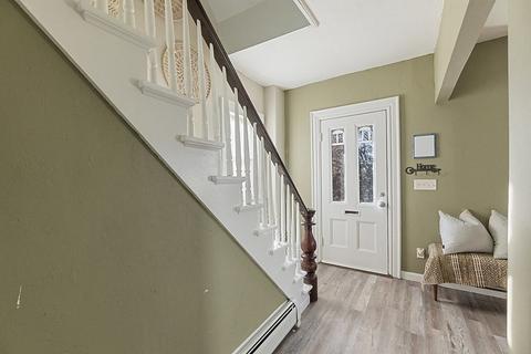 98 Drury Ave, Athol, MA 01331 photo 8