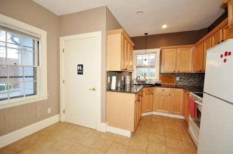 21 Maple St, Arlington, MA 02476 photo 11