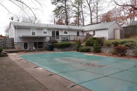 130 Timothy Cir, Springfield, MA 01119 photo 2