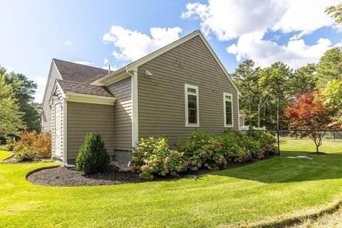 16 Belfast Ln, Mashpee, MA 02649 photo 36
