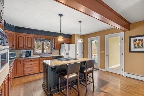 94 Forest St, Worcester, MA 01609 photo 9