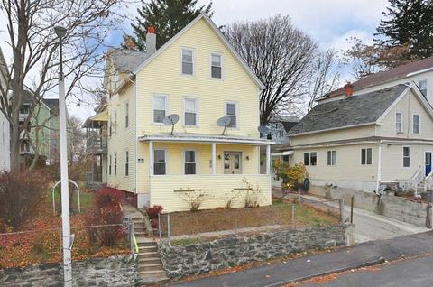 30 Esther St, Worcester, MA 01607 photo 2