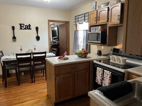 288 Locust St, Fall River, MA 02720 photo 4