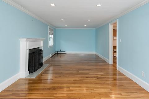 175 Vincent Rd, Dedham, MA 02026 photo 4