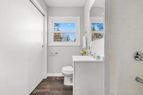 4 Larch Rd, Georgetown, MA 01833 photo 9