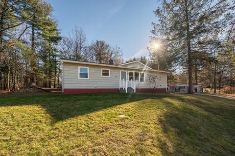 4 Larch Rd, Georgetown, MA 01833 photo 2