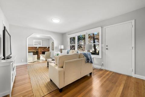 4 Larch Rd, Georgetown, MA 01833 photo 8