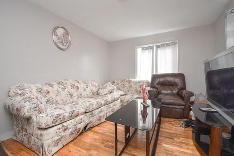 142 Putnam Cir, Springfield, MA 01104 photo 18