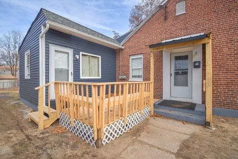 142 Putnam Cir, Springfield, MA 01104 photo 12