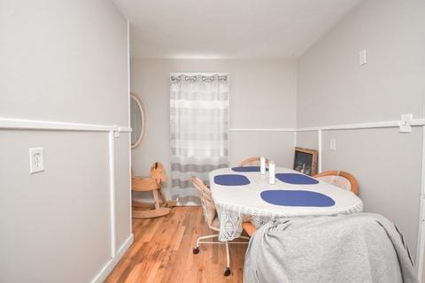 142 Putnam Cir, Springfield, MA 01104 photo 22