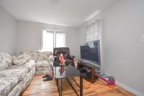 142 Putnam Cir, Springfield, MA 01104 photo 19
