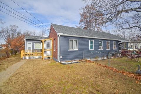 142 Putnam Cir, Springfield, MA 01104 photo 7