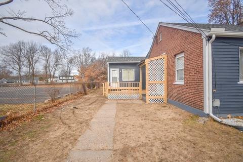 142 Putnam Cir, Springfield, MA 01104 photo 10