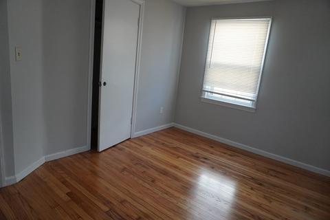 518 King St, Springfield, MA 01109 photo 12