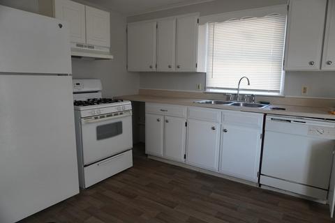 518 King St, Springfield, MA 01109 photo 6