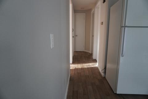 518 King St, Springfield, MA 01109 photo 5