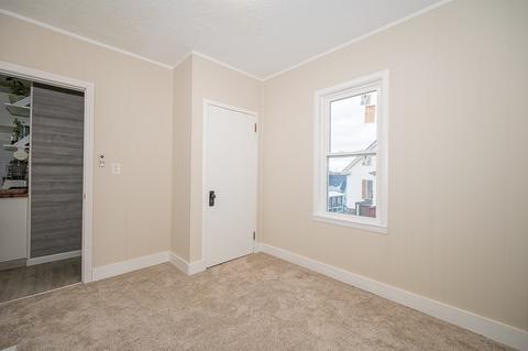 8 Heath St, Worcester, MA 01610 photo 13