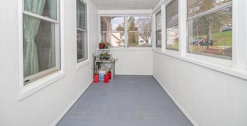 8 Heath St, Worcester, MA 01610 photo 3