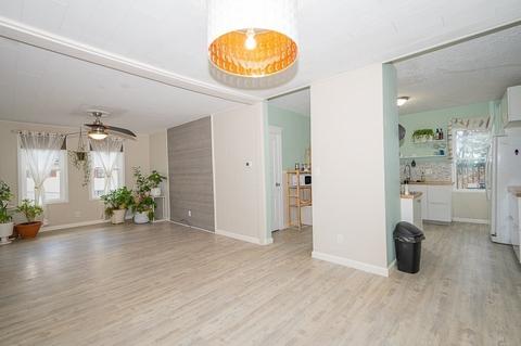 8 Heath St, Worcester, MA 01610 photo 7