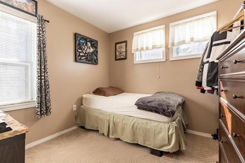 10 Glade St, Worcester, MA 01610 photo 18