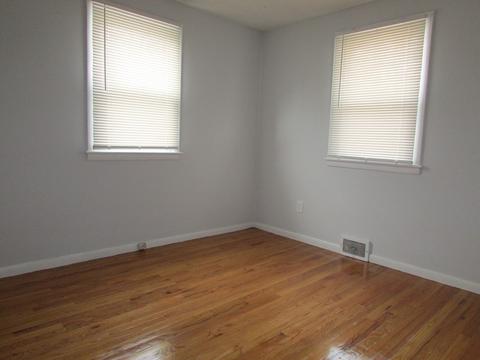 24 Gary Rd, Springfield, MA 01119 photo 17