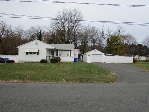 24 Gary Rd, Springfield, MA 01119 photo 1