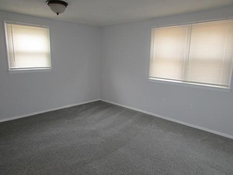 24 Gary Rd, Springfield, MA 01119 photo 11